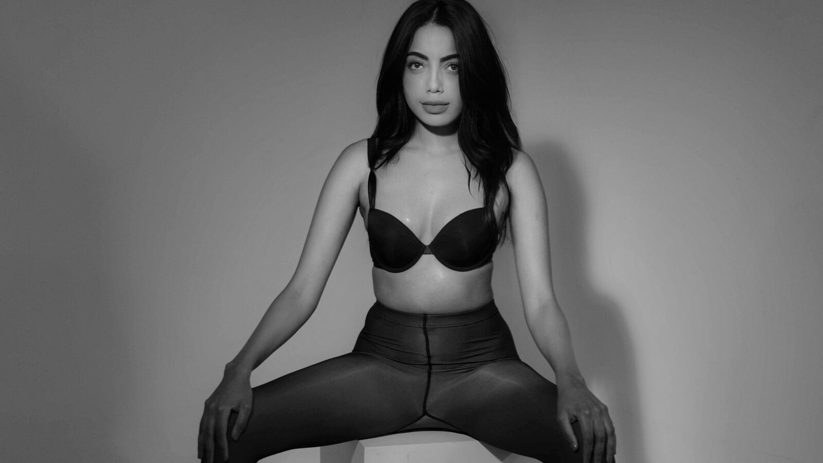 IrynnaGrimaldi erotic portrait