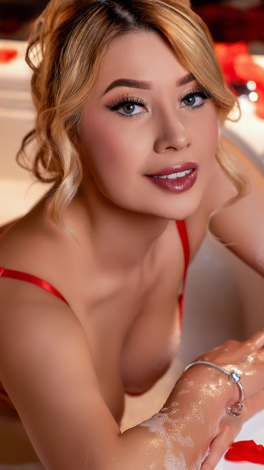 ZamaraVidal glamour portrait