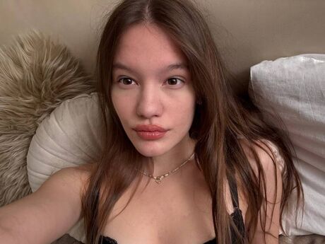 Chat with CarlieFuller