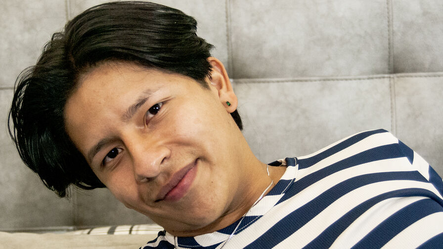 Watch VIctumMontenegro on AsianSexSite.net