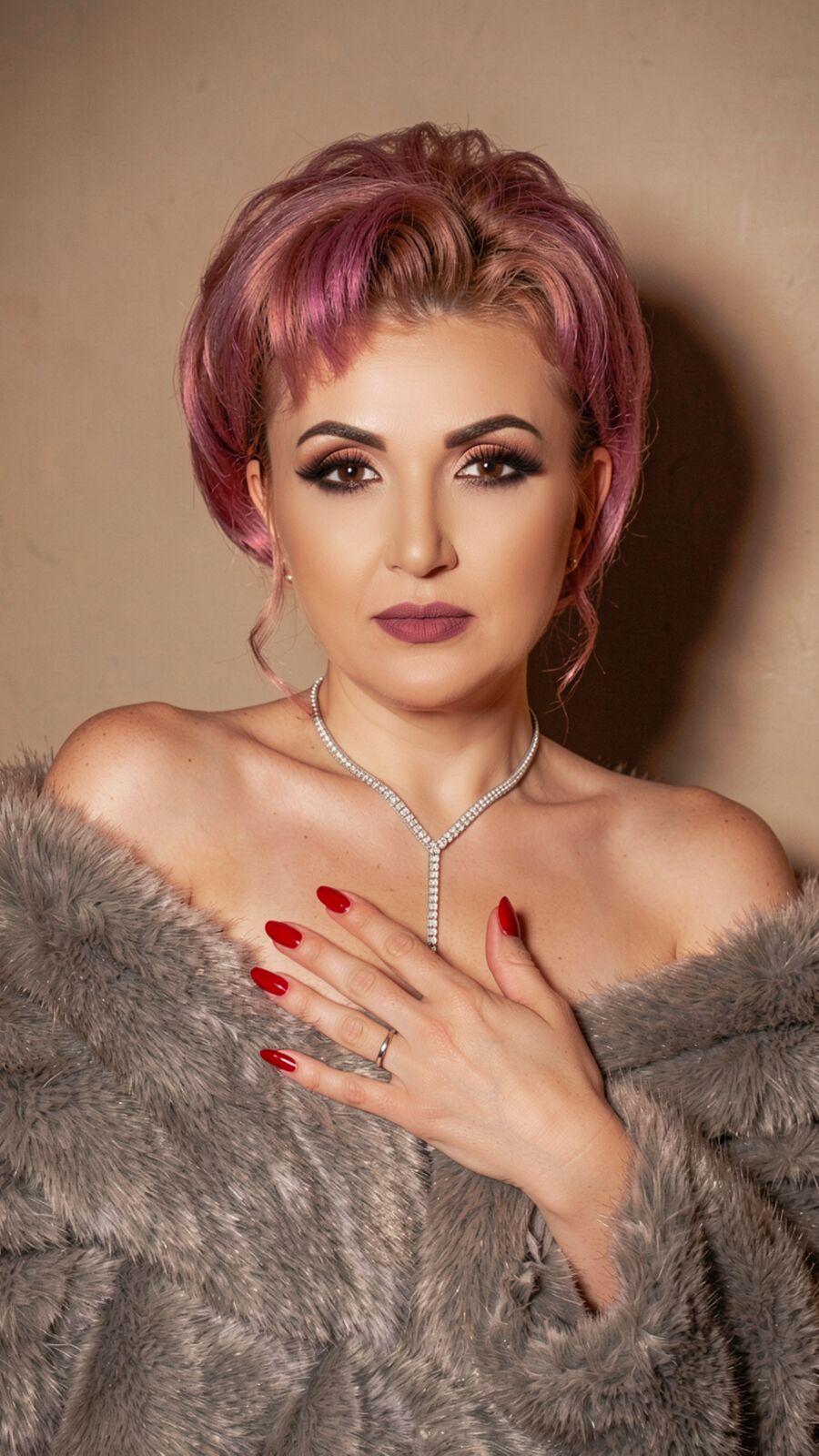 IsabelaConte erotic portrait