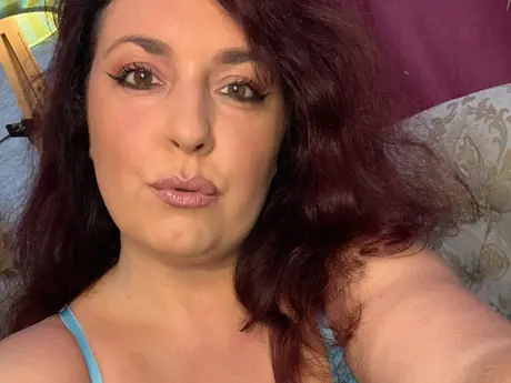 Chat with CurvyBellala