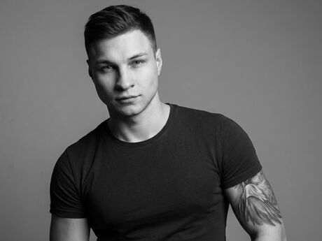 Chat with AlexPolo