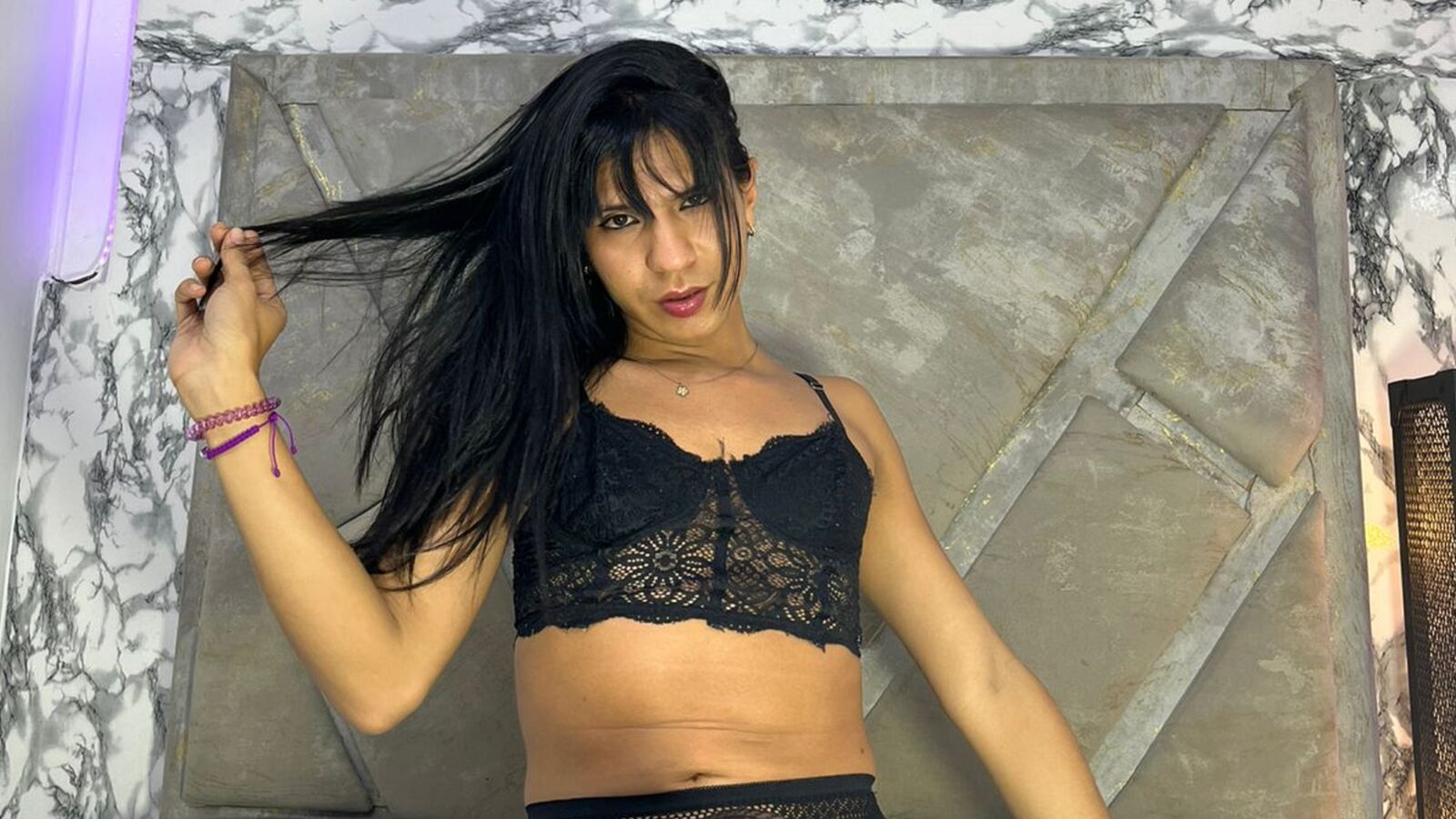 AntonellaMia erotic portrait