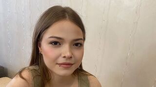 PolinaEvans Live Webcam on LiveJasmin
