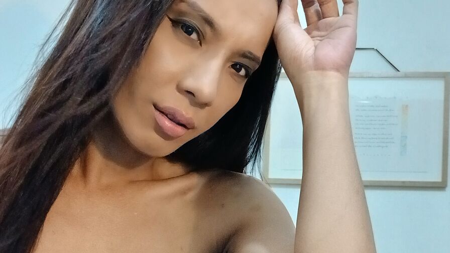 Watch TyraMae live on The Edge Private