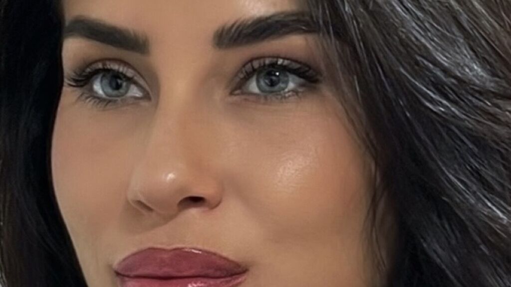 Watch LillAlina from LiveJasmin on GirlsOfJasmin