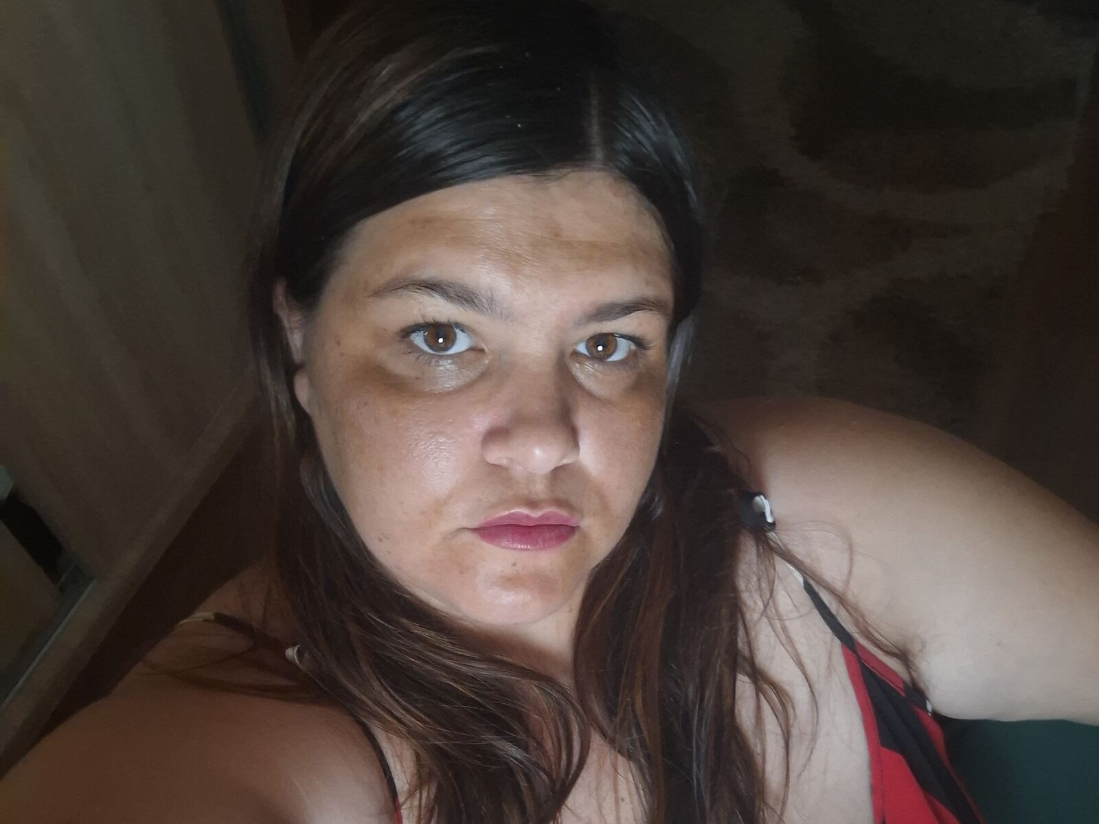 Live cam for IonyEllaa