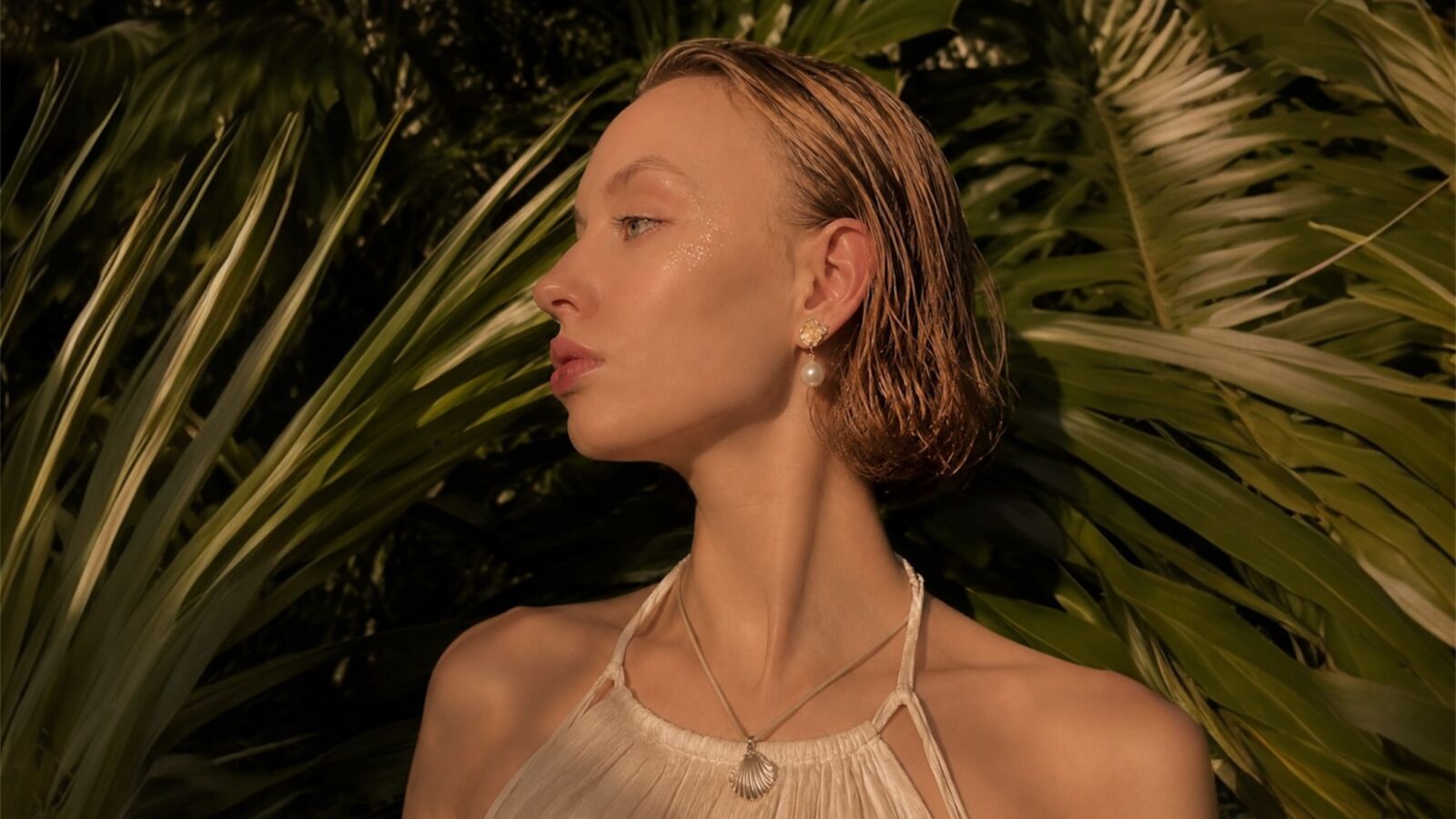 JujaNorth glamour portrait