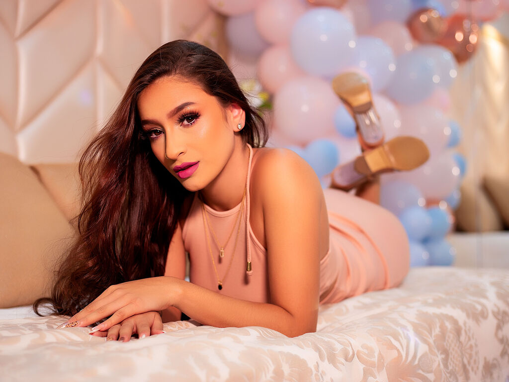LunaWarnerr LiveJasmin free chat profile photo