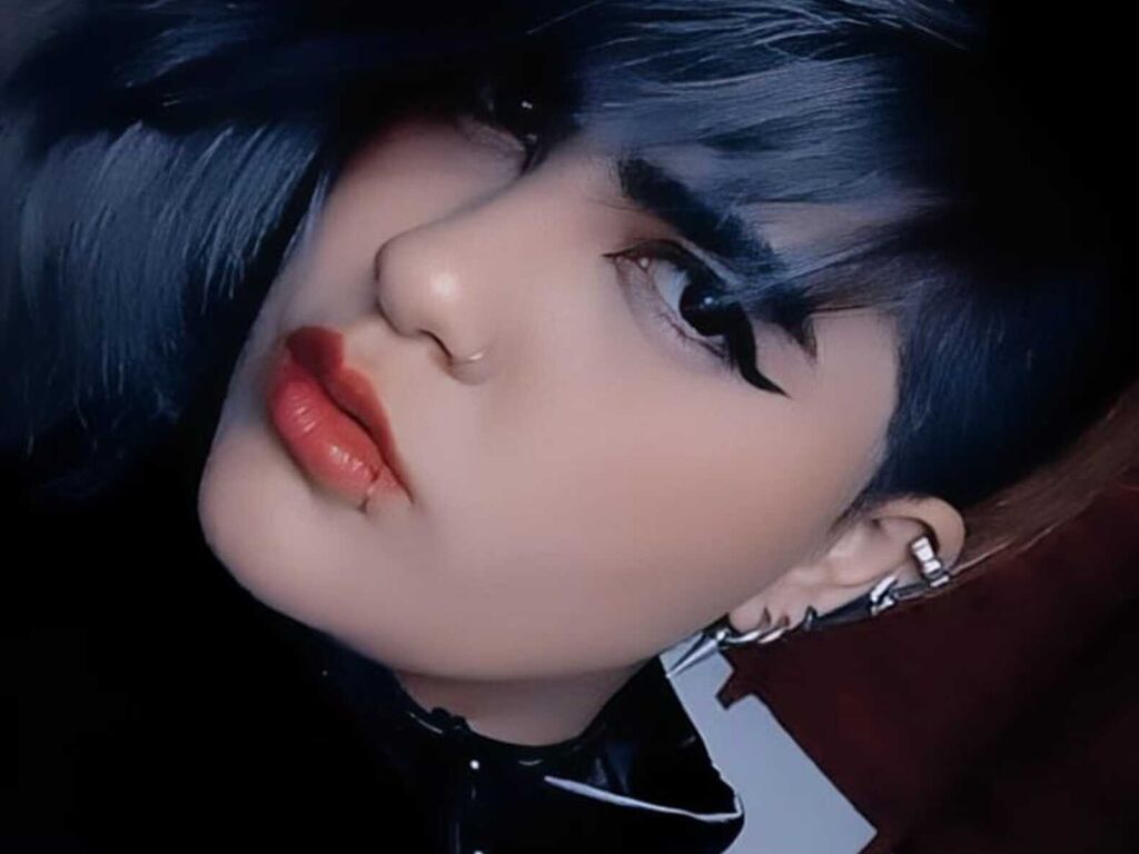 ZussanGravereign Nude