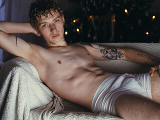 TravisClass Porn Show