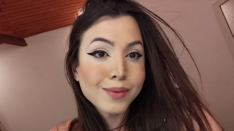 Chat With SophieCristal Now