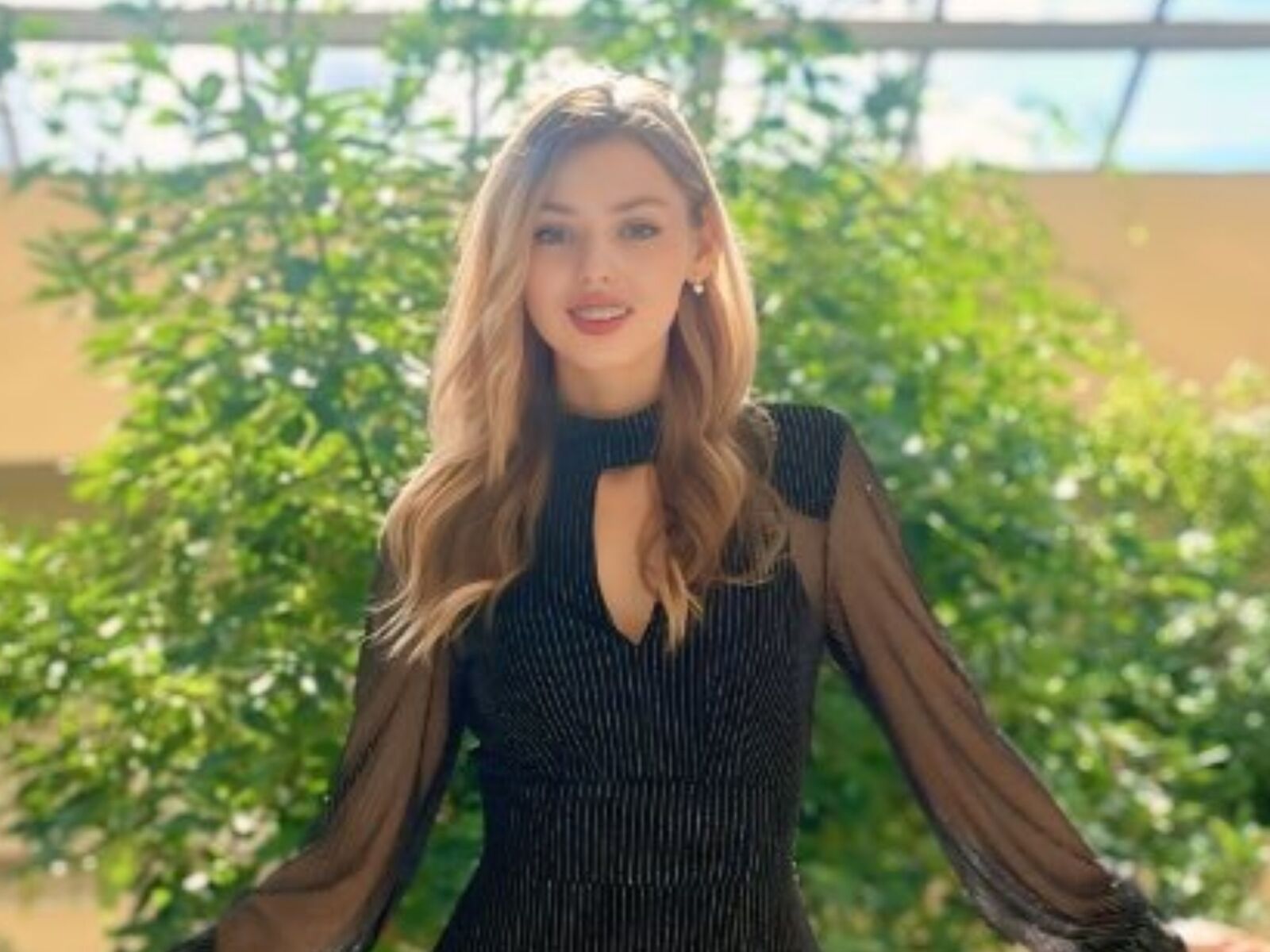 Live cam for CharlotteReimer