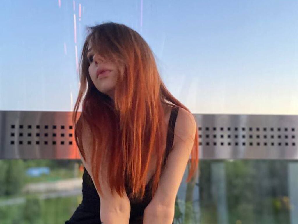 MioMiy Nackt