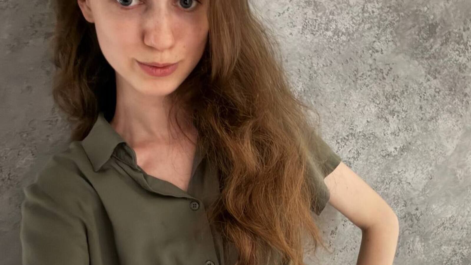 CleoraClouden erotic portrait