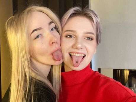 Chat with GladysAndDarel