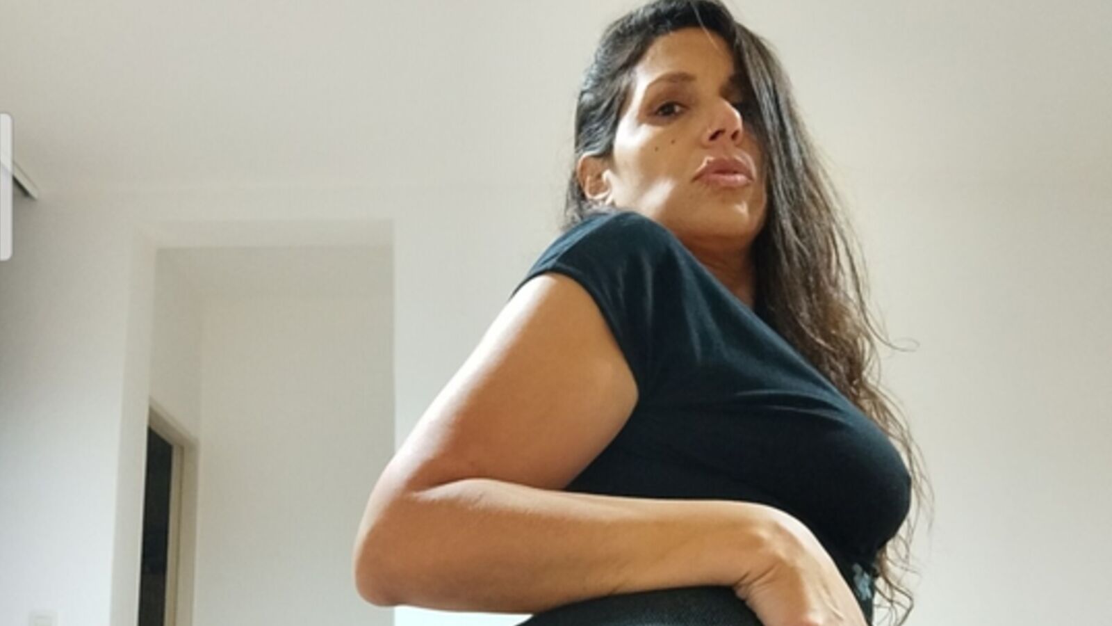 AntonellaRuis erotic portrait