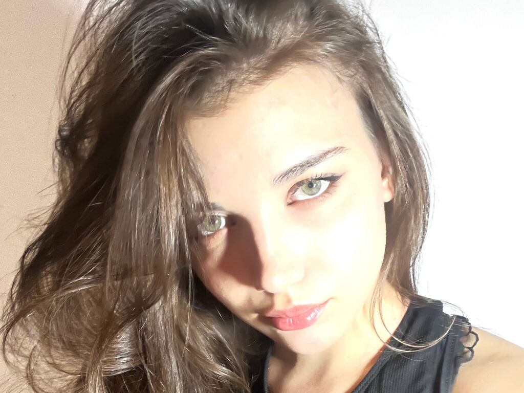 BriandaLudwic LiveJasmin girl live camera feed