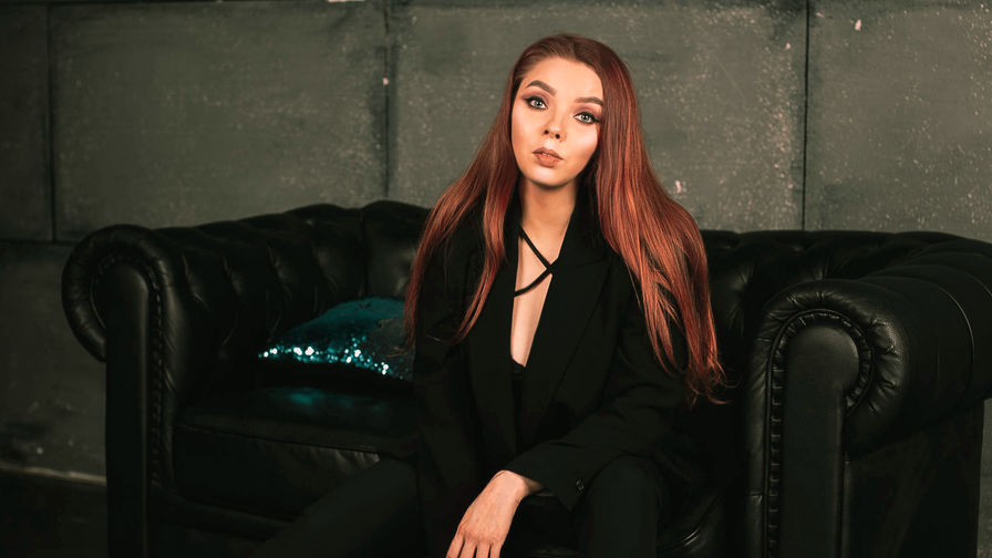 PolinaJones Webcam Nude Show - Artbyalee