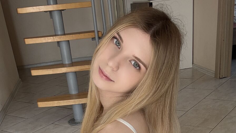 Live HD Nude Chat with ThoraBeskom