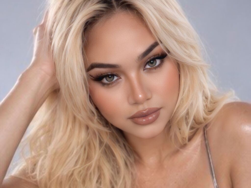YoshiJenner LiveJasmin member chat profile picture