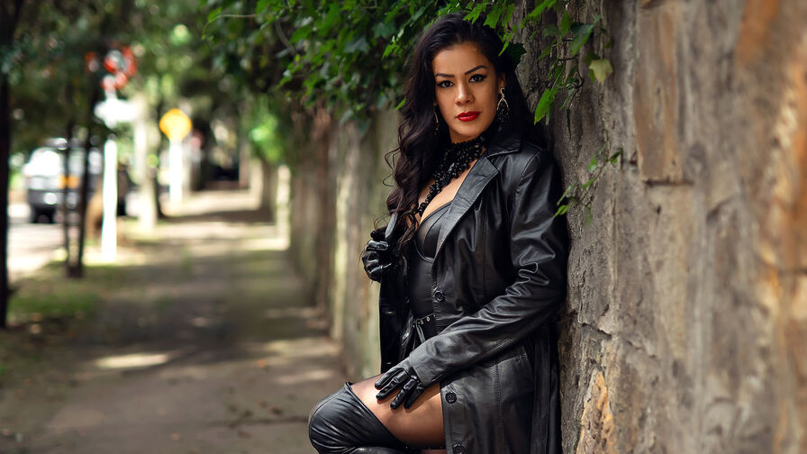 NikkitaHernandez live cam model