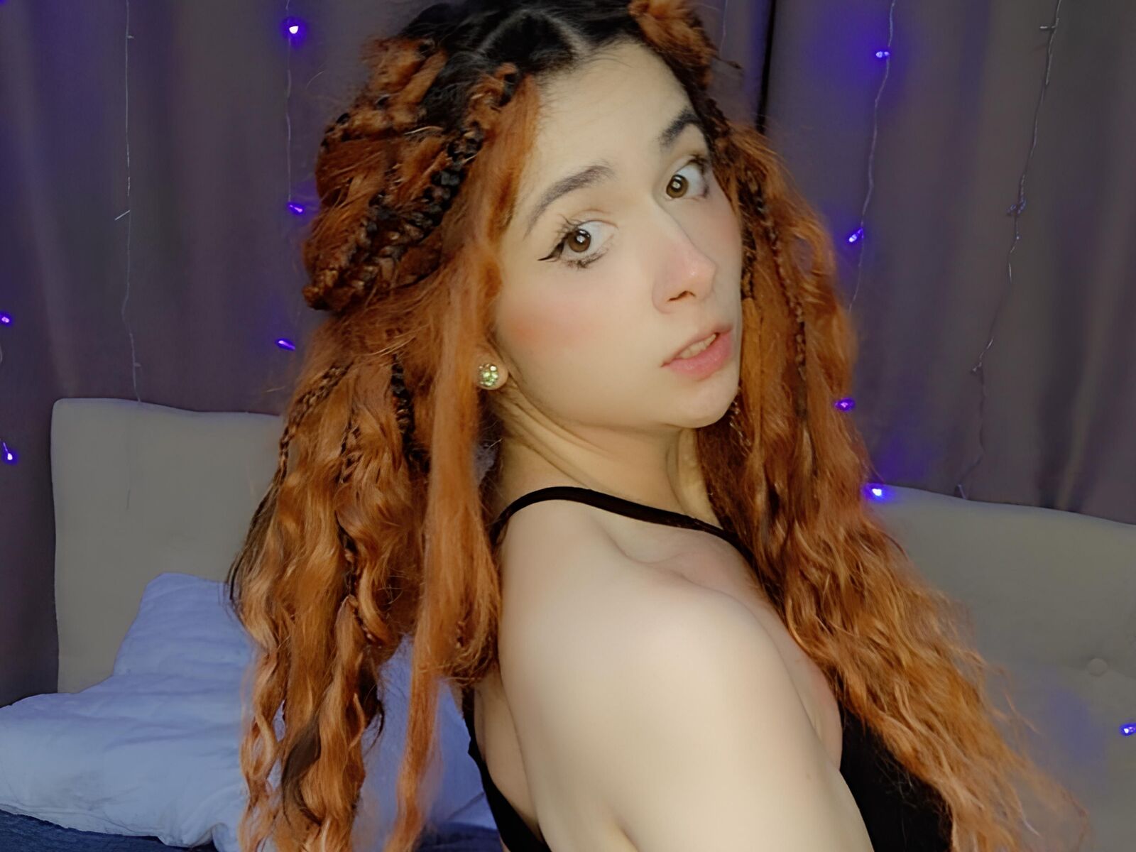 Live cam for AdrianaClide
