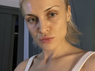 Sweetadrianahot Live mature cam