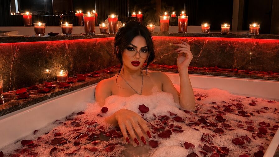 GabrielaAromms live cam model