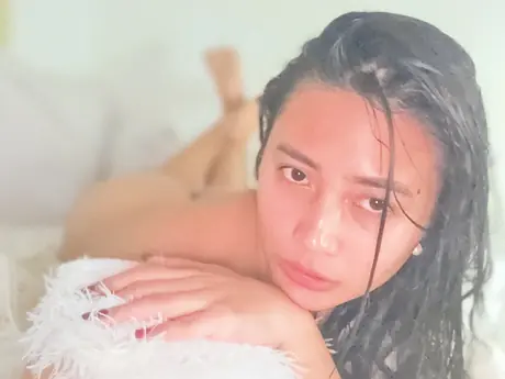 Chat with HoneyMendoza