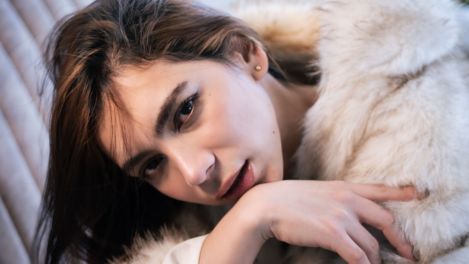 AmyAlice glamour portrait