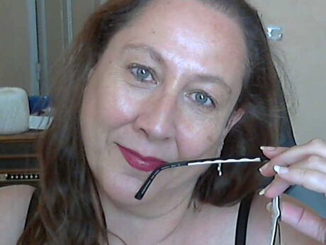 Chat with MyriamLevieux