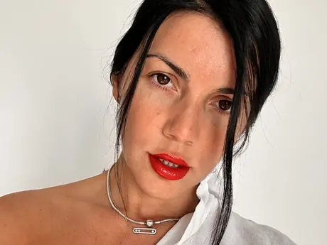 Chat with ErikaErika