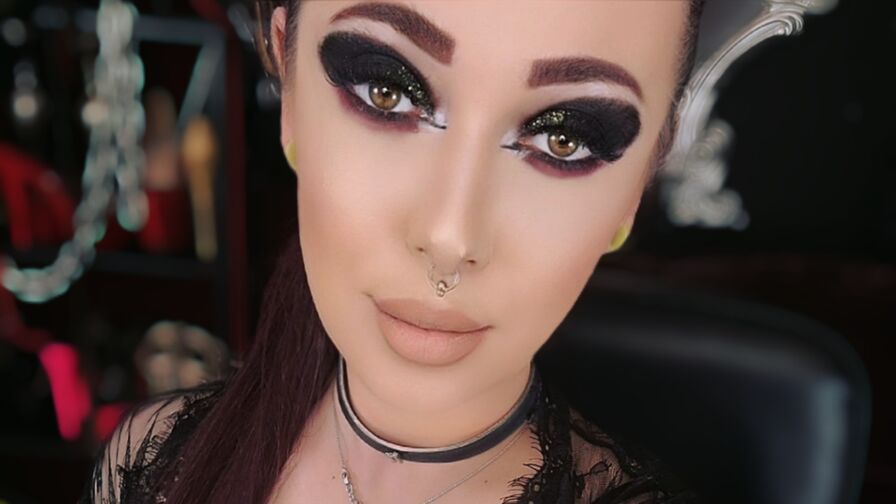 Watch GeorgiaBlair live on The Edge Private