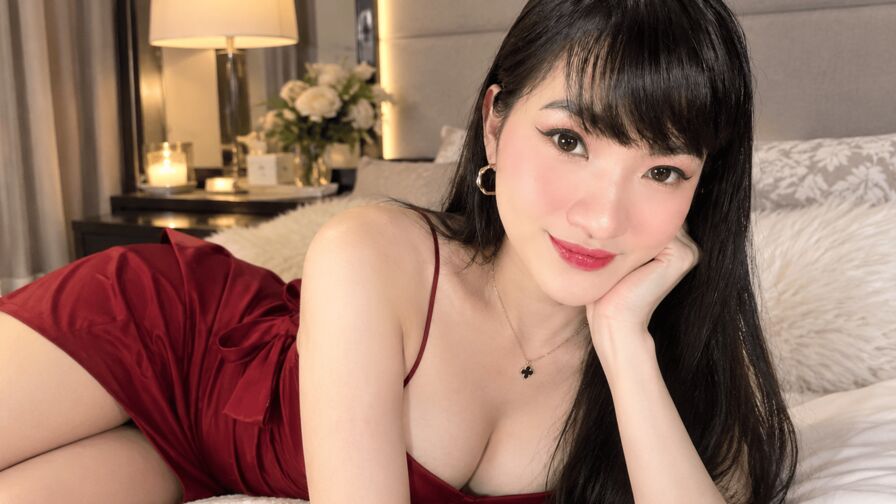 Watch AngelaTomochi live on Screencamera