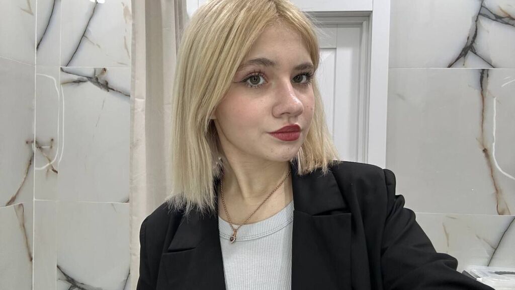 OdetteCowick online on GirlsOfJasmin