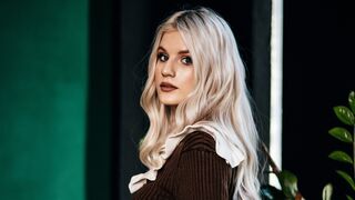 Kostenlos Nackt LiliMun