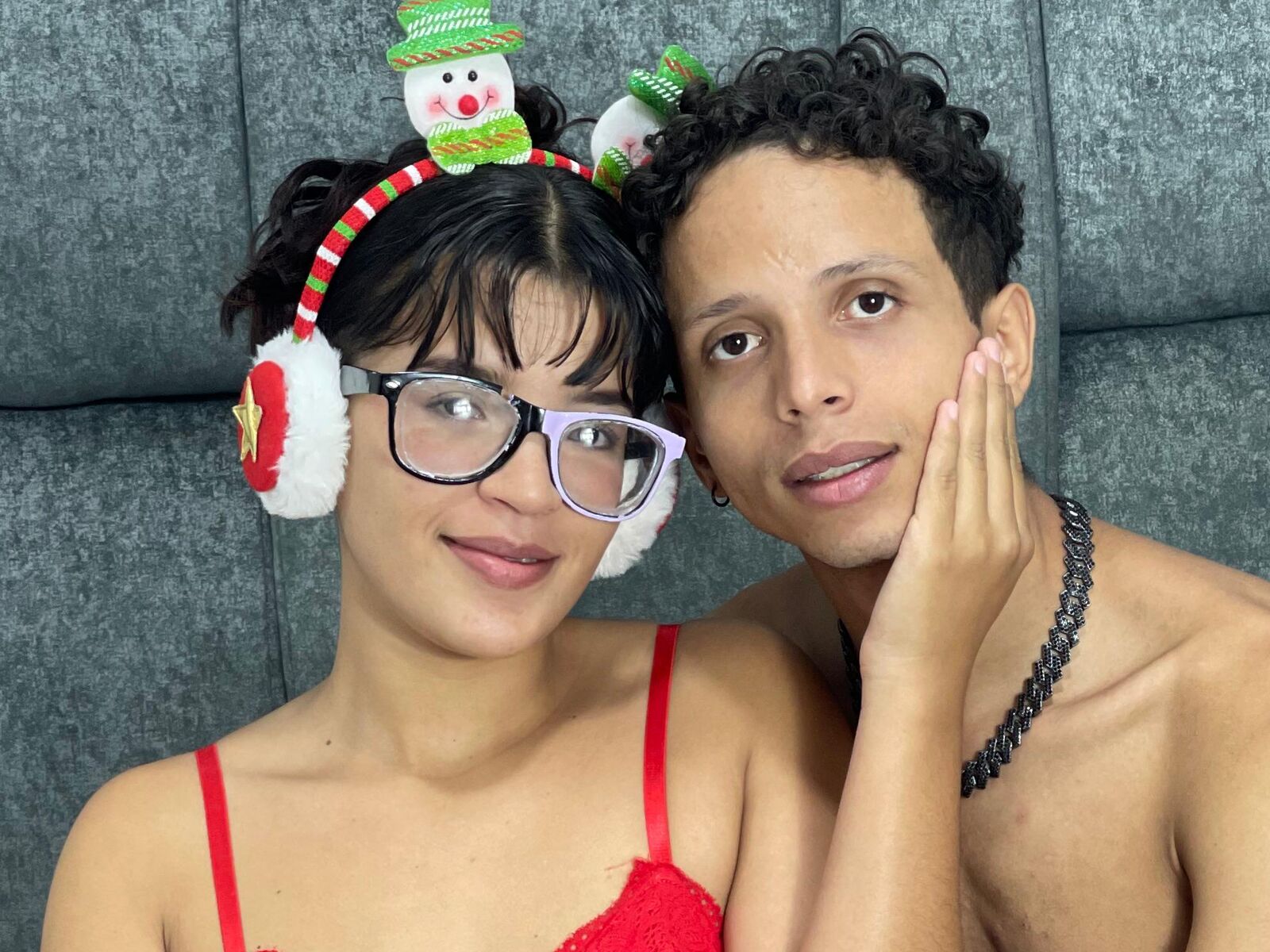 Live cam for LuisaAndVictor