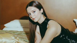 LiaSolen similar LiveJasmin Cam2Cam profile