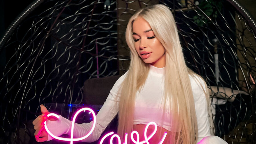 Watch EmilyNance live on zeit-gewinn.com