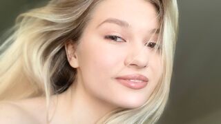 LunaHey LiveJasmin girl member chat profile