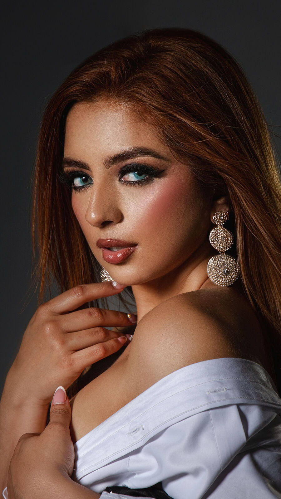 MarianaSaavedra glamour portrait