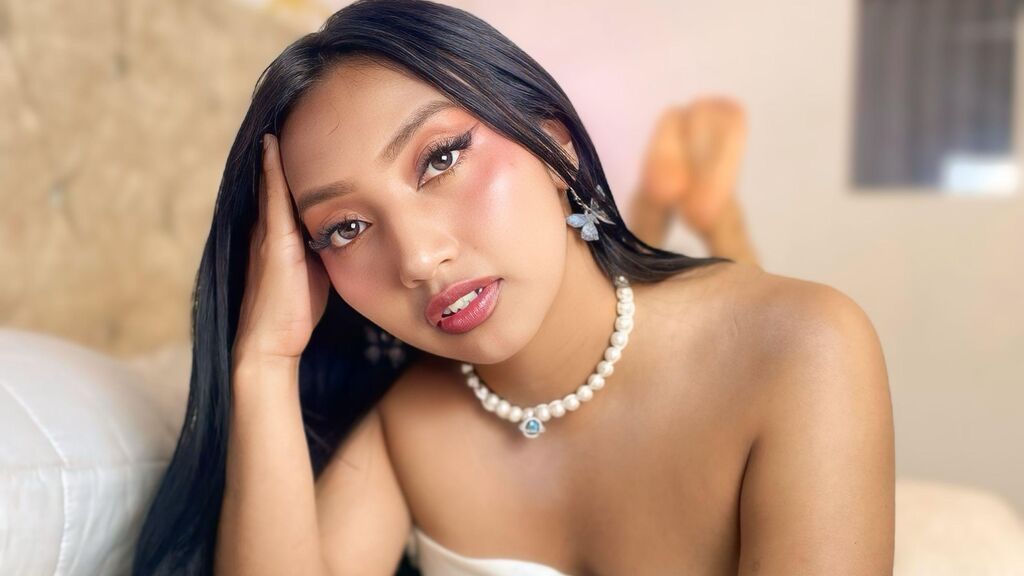 AlejaRosse online on GirlsOfJasmin