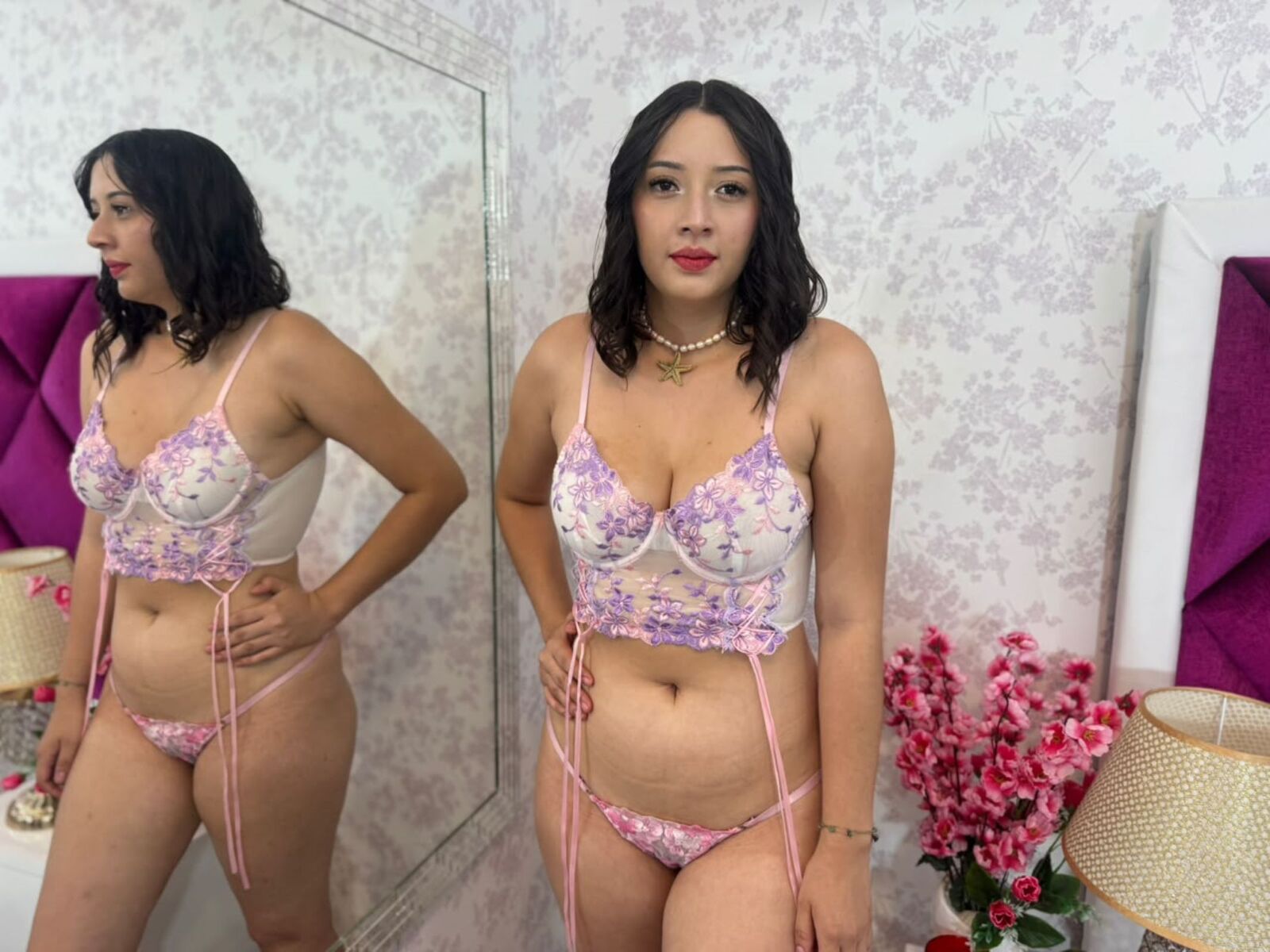 Live cam for ErikaDeket