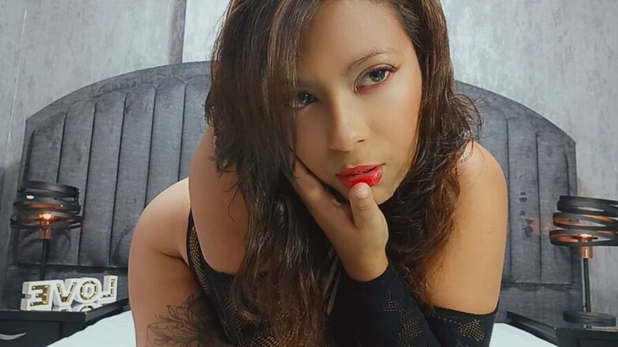 Record Nude RousseNicoll