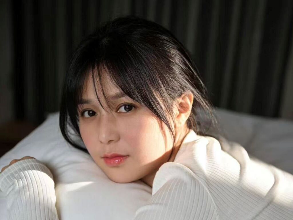 XiaoYuner LiveJasmin model
