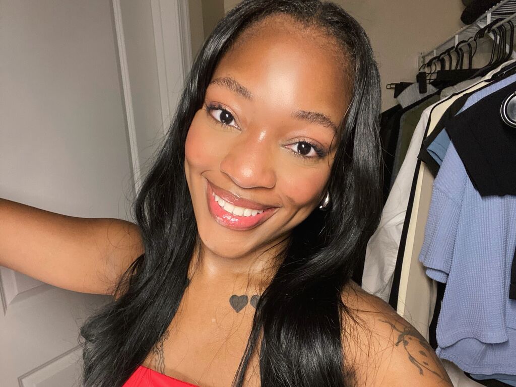 nicolesolace Profile Image