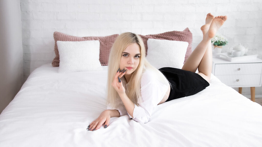 Watch hot flirt model AnneLiverly from LiveJasmin at GirlsOfJasmin