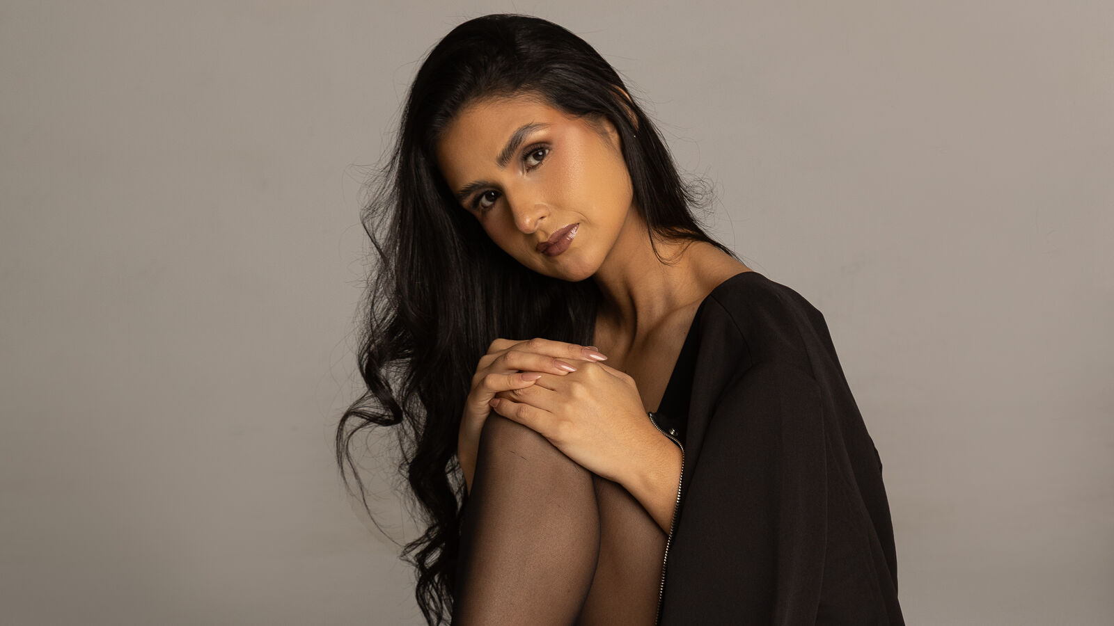 MelanieBaker glamour portrait